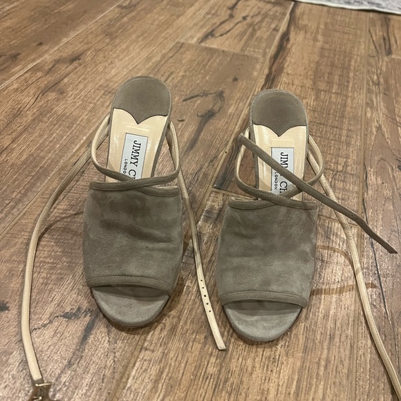 Gray Flora Suede Jimmy Choo Pumps 35 - Picture 3 of 8